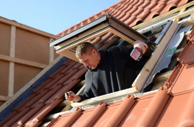 Pose de fenêtres de toit Velux à Ouffières